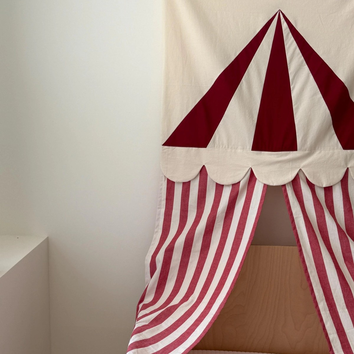 Korean Style Circus Tent Strip - огляд і ціна Home Textile